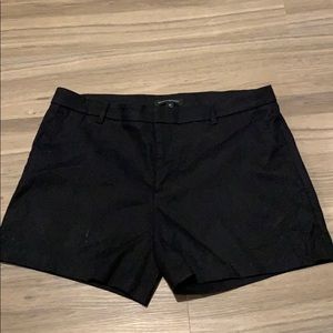 BANANA REPUBLIC - black shorts